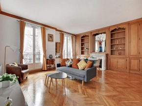 Appt parisien 2BDR 4 P long balcony - Auteuil